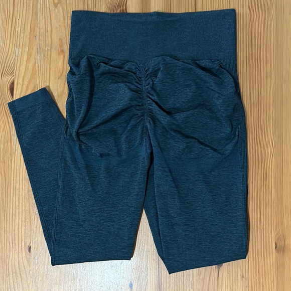 Leggings - Picture 2 of 3